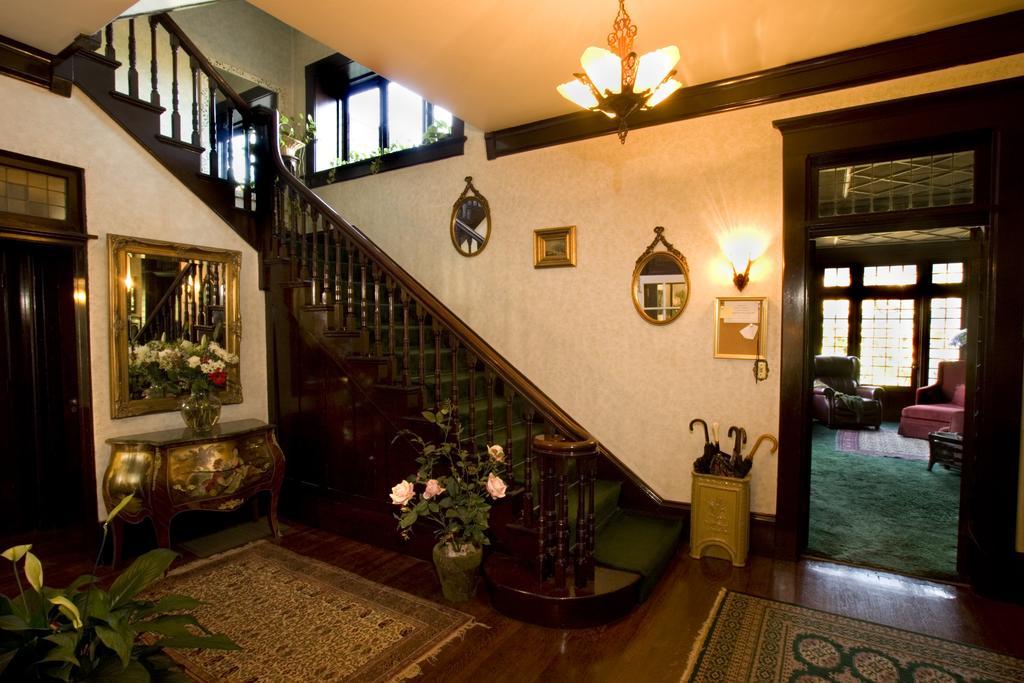 The Bissell House Bed & Breakfast Pasadena Ruang foto